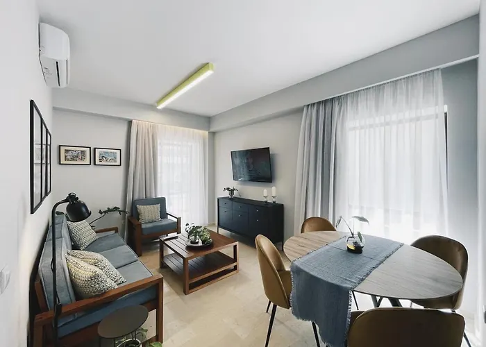 Lejlighed Urban Hive Chania, Your Basecamp - Fiber Wifi *