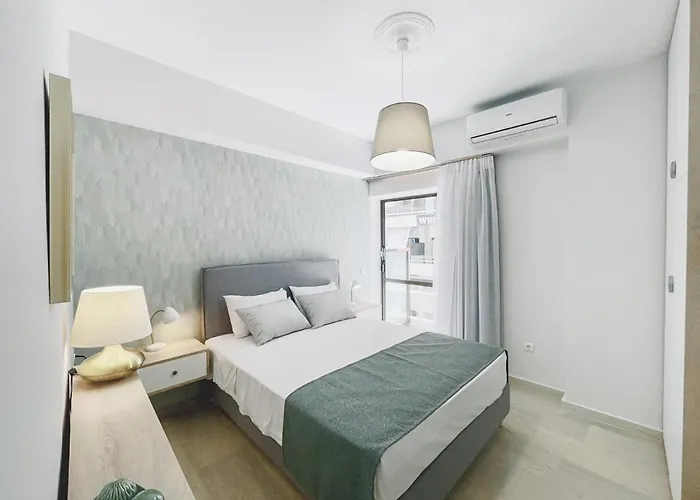 Lejlighed Urban Hive Chania, Your Basecamp - Fiber Wifi Chania (Crete)