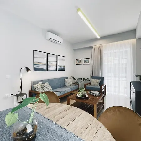 Urban Hive Chania, Your Basecamp - Fiber Wifi חאניה