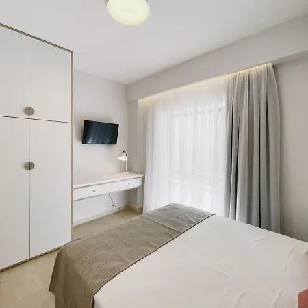 Urban Hive Chania, Your Basecamp - Fiber Wifi